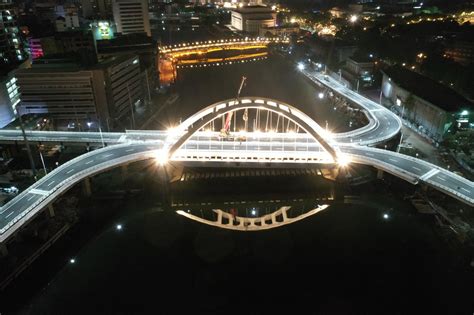 jones night binondo bridge|Binondo–Intramuros Bridge .